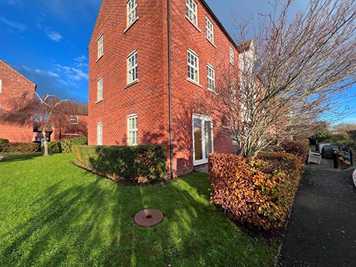 2 Bedroom Apartment To Rent In Whitworth Avenue, Hinckley, LE10