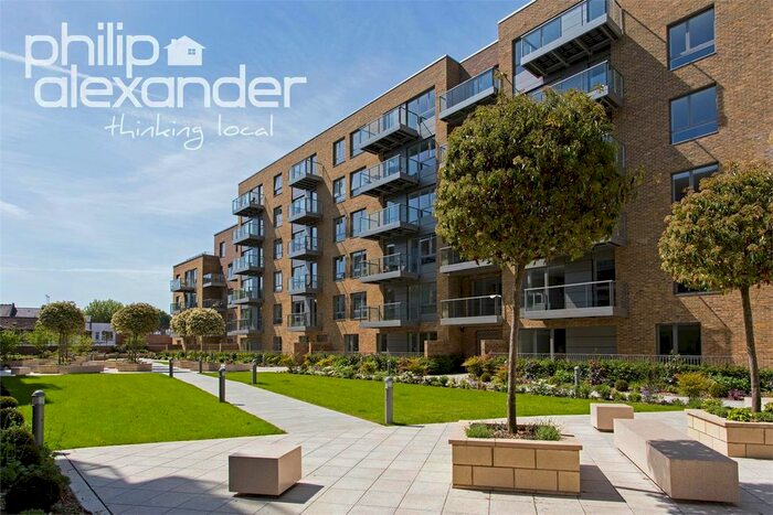 2 Bedroom Flat To Rent In Lang Court, Smithfield Square, Hornsey, N8