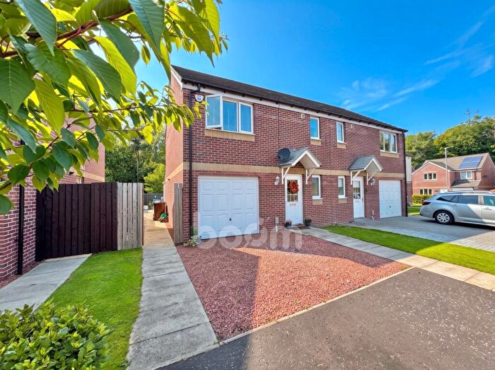 3 Bedroom Semi-Detached House For Sale In Annickbank Wynd, North Newmoor, Irvine, KA11