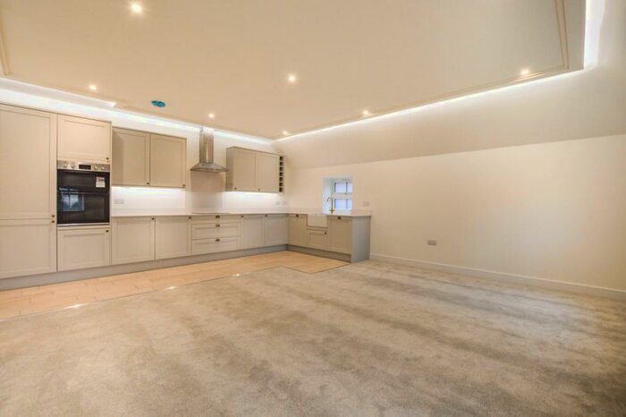 2 Bedroom Flat To Rent In Milkingpen Lane, Old Basing, RG24