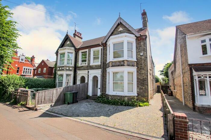 5 Bedroom Semi-Detached House To Rent In Park Road, Peterborough, PE1