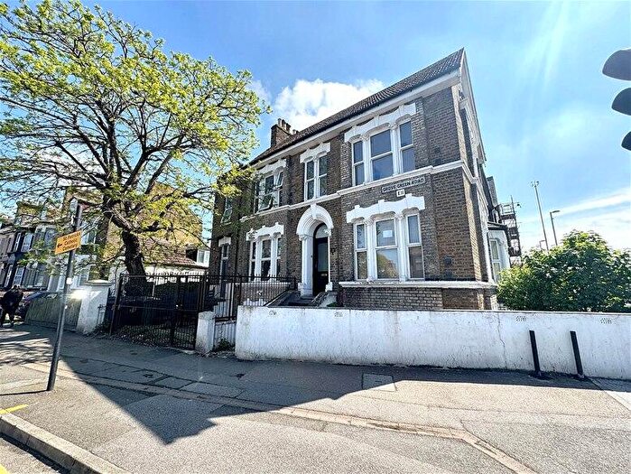 1 Bedroom Flat To Rent In High Road, Leyton, E10