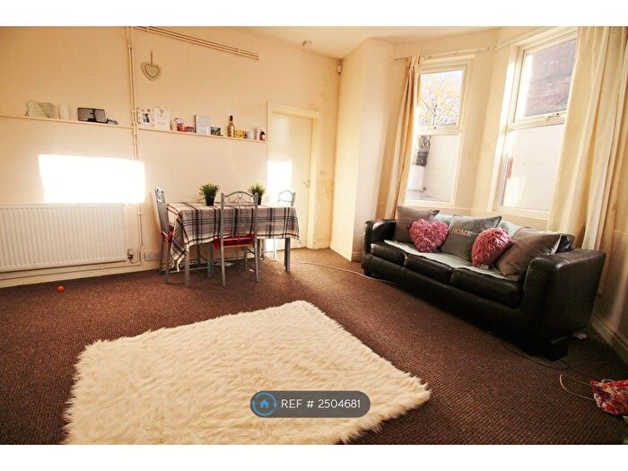 1 Bedroom Flat To Rent In Norwood Terrace, Leeds, LS6