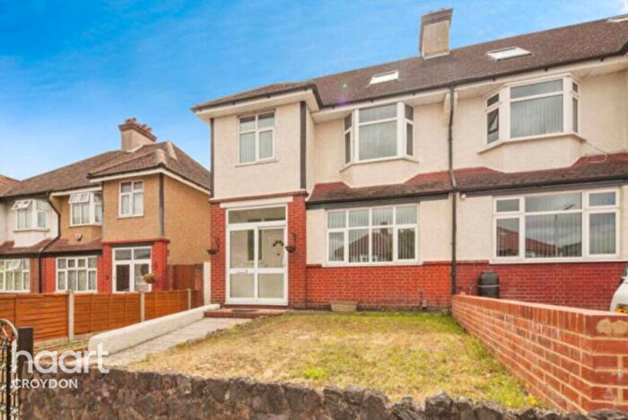 4 Bedroom Semi Detached House For Sale In Croydon Road, Croydon, CR0