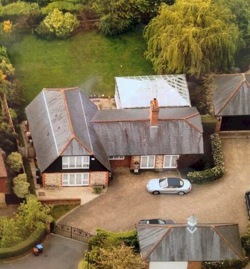 3 Bedroom Detached House For Sale In Woodgate Avenue, Northaw, Potters Bar, Hertfordshire EN6