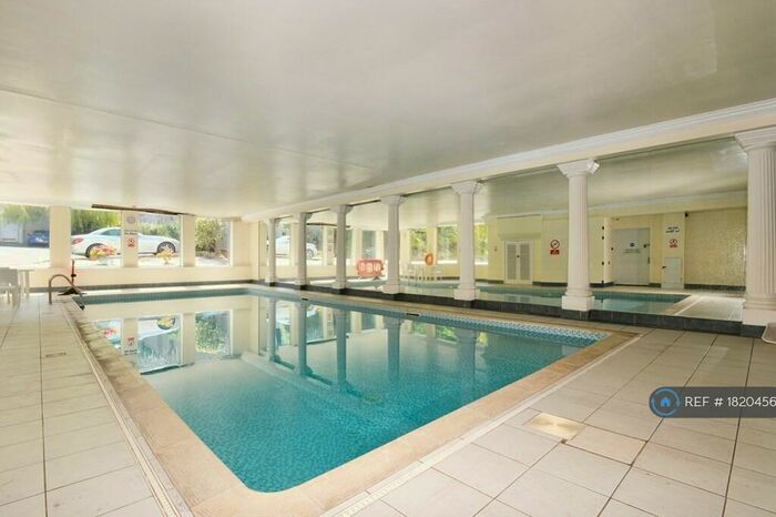 2 Bedroom Flat To Rent In Caledonian Crescent, Edinburgh, EH11