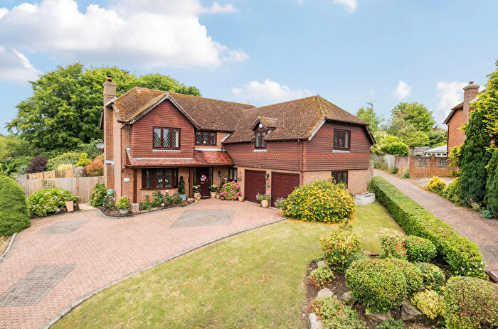 5 Bedroom Detached House For Sale In Chestnut Rise, Droxford, Southampton, Hampshire, SO32