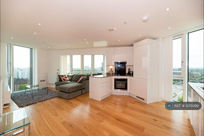 2 Bedroom Flat To Rent In High Street, London, E15