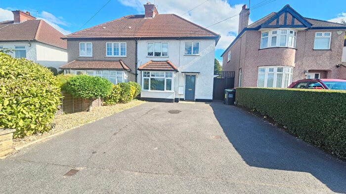 1 Bedroom Maisonette For Sale In Hampermill Lane, Oxhey Hall, WD19