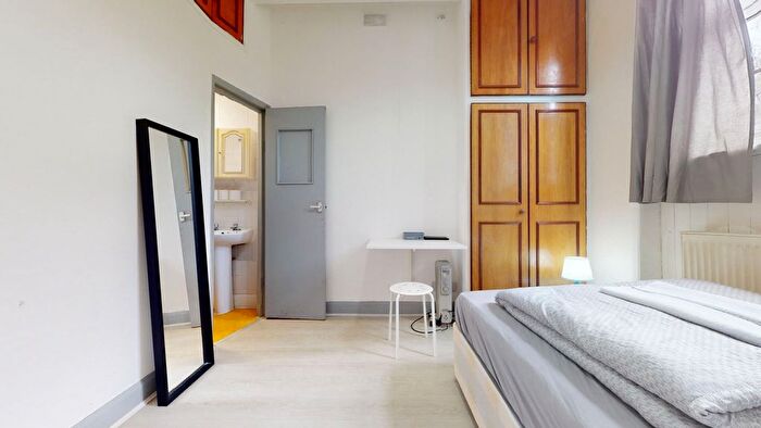 1 Bedroom Flat To Rent In Gray's Inn Road, London, WC1X