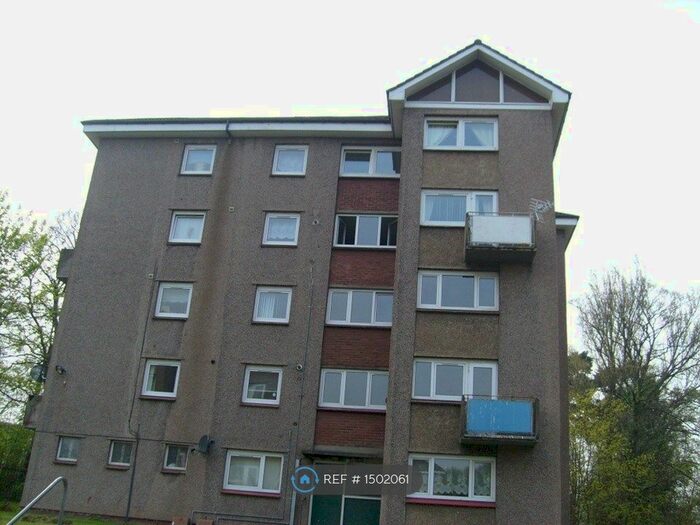 3 Bedroom Flat To Rent In Kelvin Gardens, Hamilton, ML3