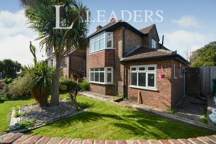5 Bedroom Detached House To Rent In Holmes Avenue, Hove, BN3