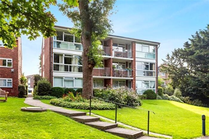 2 Bedroom Flat To Rent In Aran Drive, Stanmore, HA7