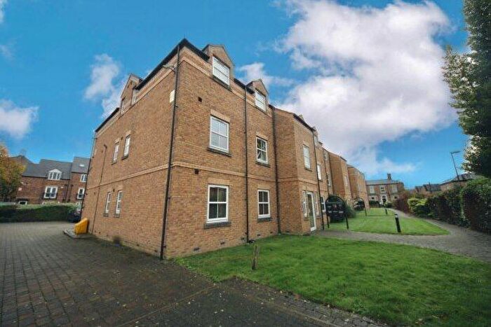 2 Bedroom Flat To Rent In Lawrence Street, York, YO10