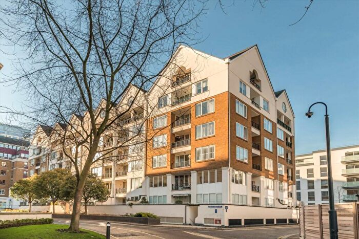 2 Bedroom Flat To Rent In The Quadrangle, Chelsea Harbour, SW10