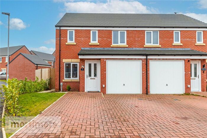 3 Bedroom Semi Detached House For Sale In The Willows, Blackburn, Lancashire, BB1