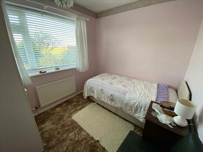 3 Bedroom Detached Bungalow For Sale In Bishops Road, Leasingham, NG34