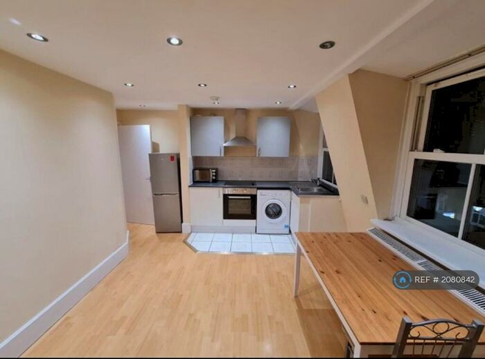 2 Bedroom Flat To Rent In Armagh Road, London, E3