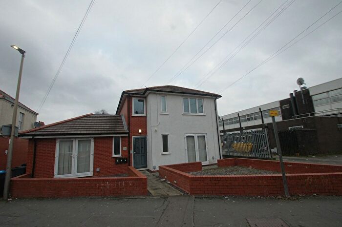 2 Bedroom Flat To Rent In Bank House, Heathfield Road, Ellesmere Port, Cheshire., CH65