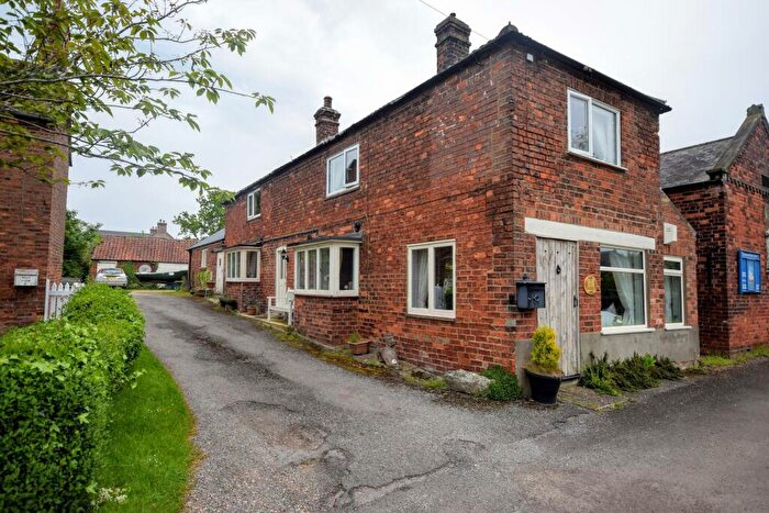 3 Bedroom Character Property For Sale In Highbridge Road, Alvingham, LN11