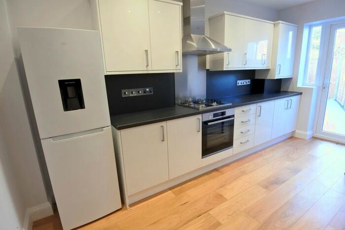 1 Bedroom End Of Terrace House To Rent In Burnley Road, Dollis Hill, NW10