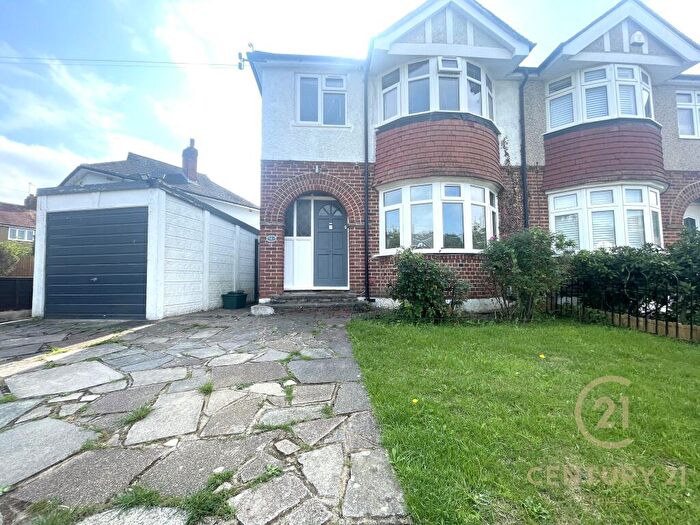 4 Bedroom Semi-Detached House To Rent In Curtis Road Epsom, KT19