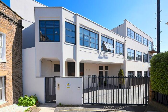 2 Bedroom Flat To Rent In Linen House, Hogarth Lane, W4