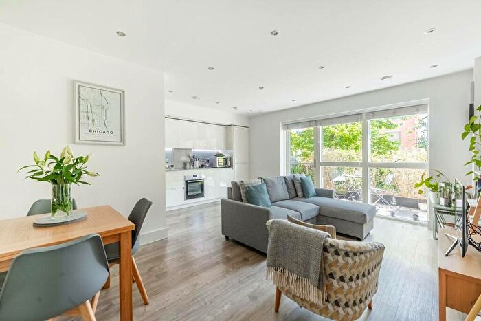 1 Bedroom Flat To Rent In Lyon Road, Harrow, HA1