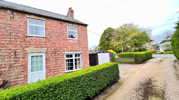 2 Bedroom Semi-Detached House For Sale In Cattle Dyke, Gorefield, PE13