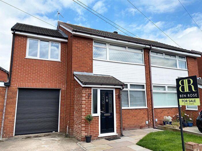 4 Bedroom Semi-Detached House For Sale In Yarrow Close, Croston, Leyland, PR26