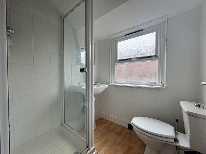 1 Bedroom Flat For Sale In Darby Drive, Waltham Abbey, EN9