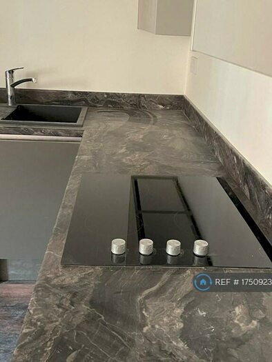 1 Bedroom Flat To Rent In High Street, Coleshill, Birmingham, B46