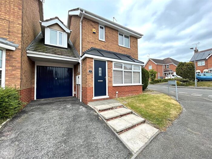 3 Bedroom Link Detached House To Rent In Newton Close, Gateford, Worksop, S81