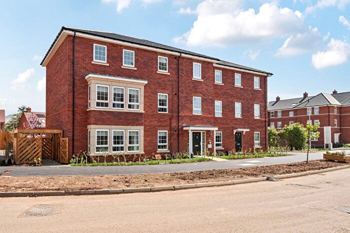 2 Bedroom Flat To Rent In Kingston Grange Drive, Upper Lighthorne, Leamington Spa, Warwickshire, CV33