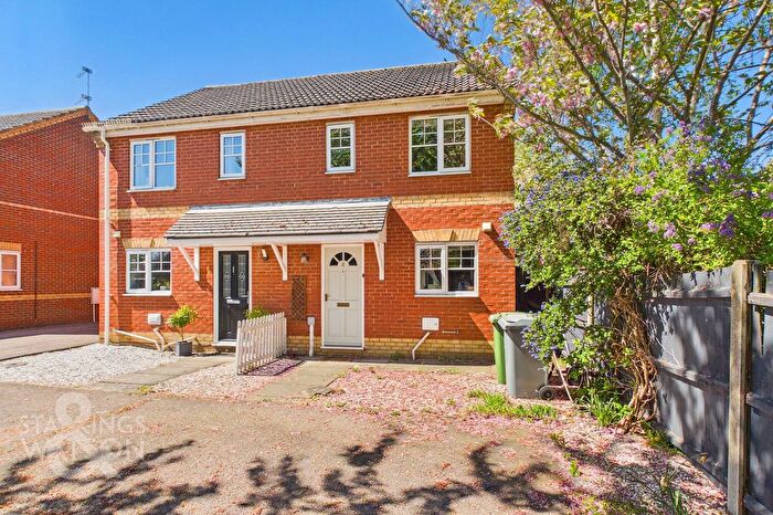 2 Bedroom Semi Detached House For Sale In Maidens Close, Dussindale, Norwich, NR7