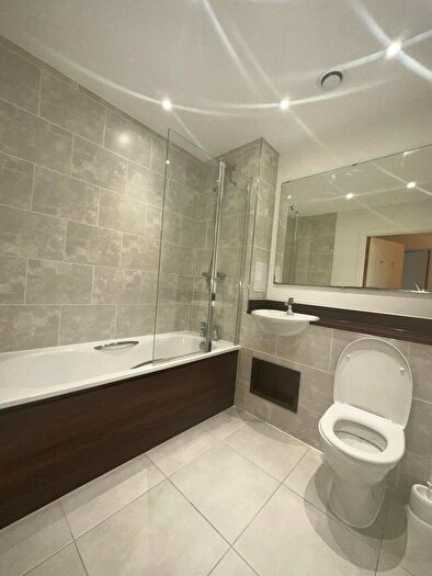 1 Bedroom Flat To Rent In Connersville Way, Croydon, CR0