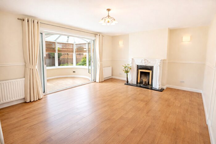 3 Bedroom Flat To Rent In Berkshire Close, Westerhope, NE5