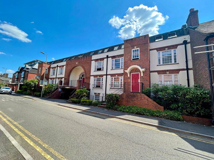 2 Bedroom Flat To Rent In Regents Court, West Street, Newbury, RG14
