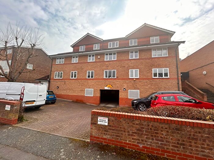 1 Bedroom Flat To Rent In Manor Road, Sidcup, DA15