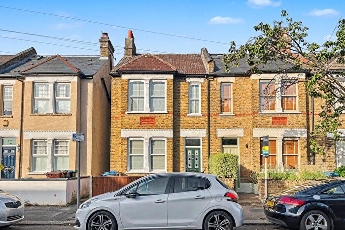 2 Bedroom End Terrace House For Sale In Dupont Road, London, SW20