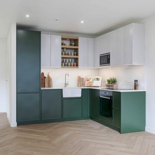 2 Bedroom Flat For Sale In Silkstream, Hendon, NW9