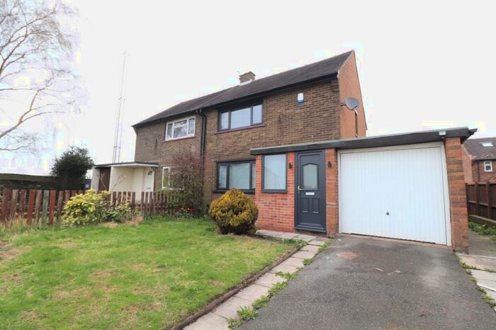 2 Bedroom Semi-Detached House To Rent In Owlcotes Road, Pudsey, LS28