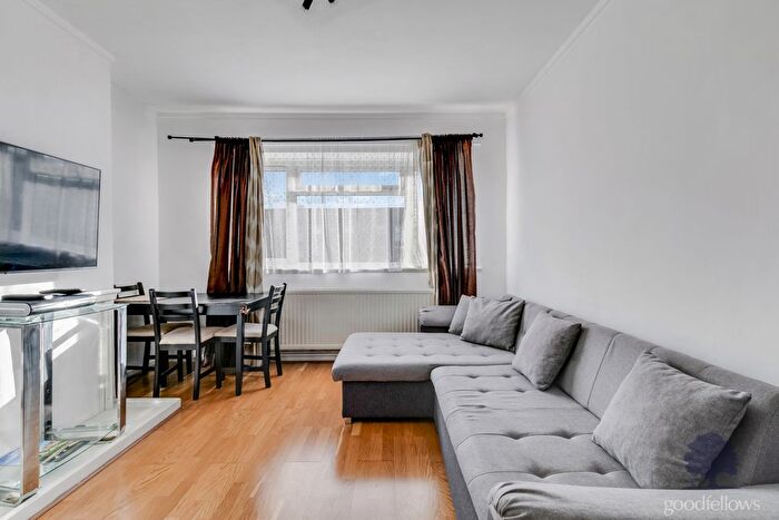 2 Bedroom Flat To Rent In Mill Green London Road, Mitcham Junction, Mitcham, CR4