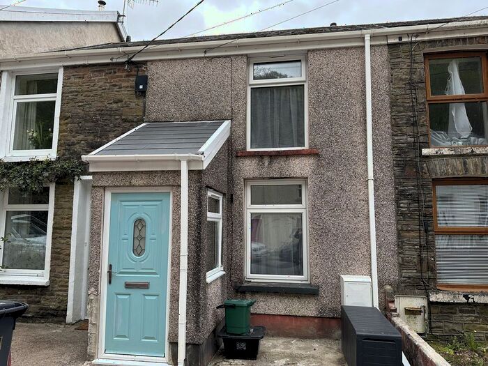 2 Bedroom Cottage To Rent In Pantteg, Ystalyfera, Swansea, City And County Of Swansea., SA9