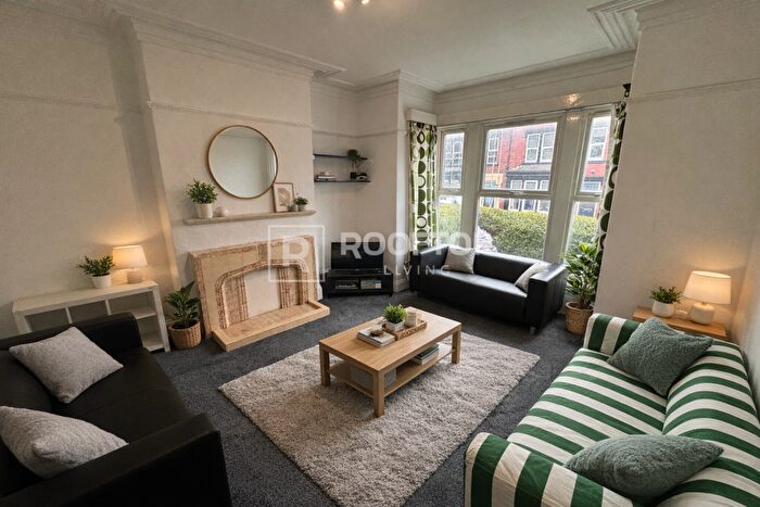 6 Bedroom House To Rent In Manor Terrace, Leeds, LS6