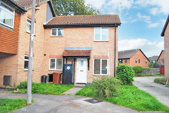 1 Bedroom Terraced House To Rent In Compton Close, Chatham, ME5