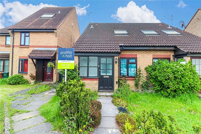 1 Bedroom Semi Detached House To Rent In De Havilland Way, Abbots Langley, WD5