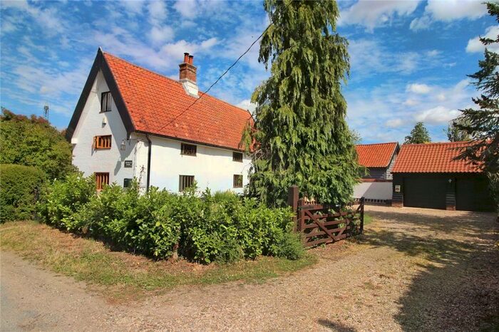 5 Bedroom Detached House For Sale In Church Road, Wacton, Norwich, Norfolk, NR15