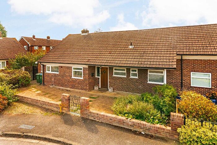 4 Bedroom Property To Rent In Redland Gardens, West Molesey, KT8
