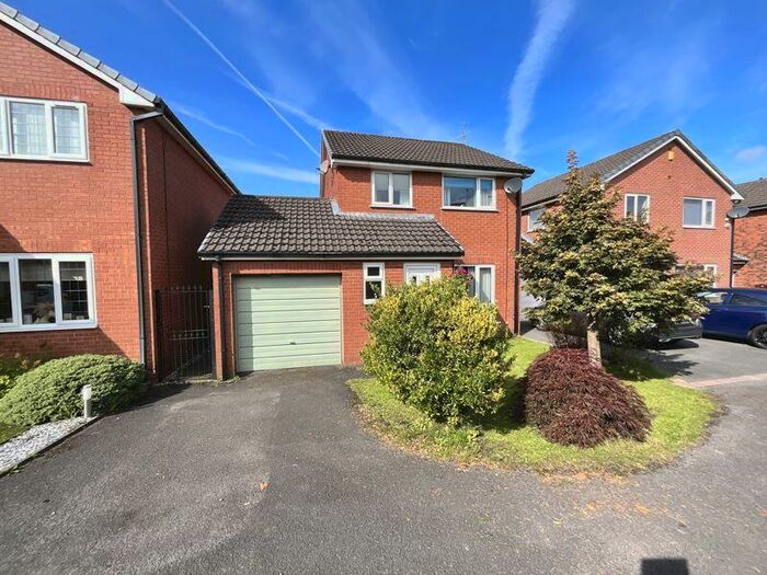 3 Bedroom Detached House For Sale In Sedbergh Close, Accrington, BB5